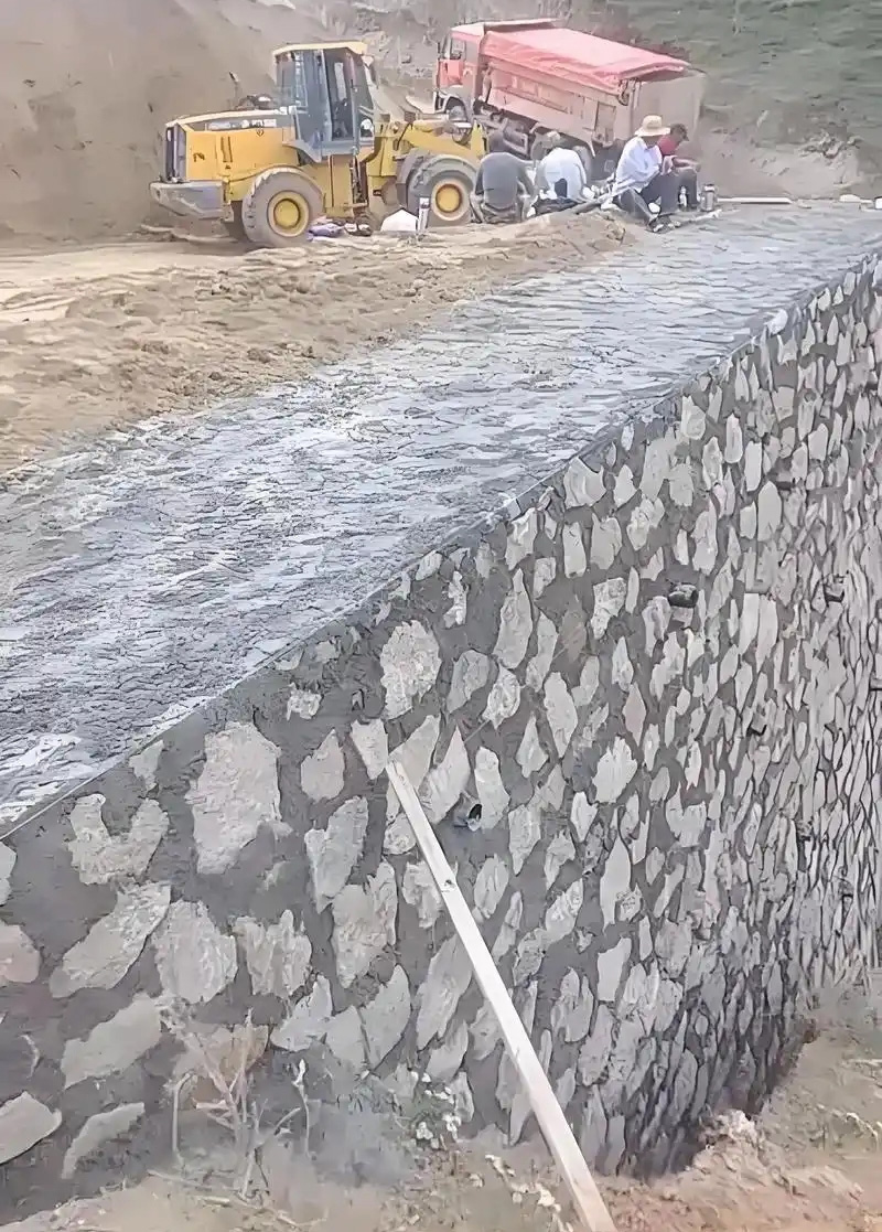 淮南边坡加固
